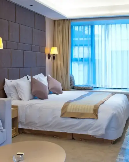 hotel barato
