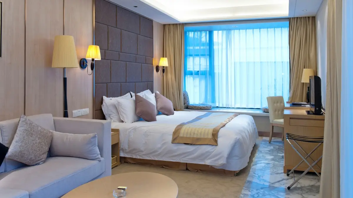 hotel barato