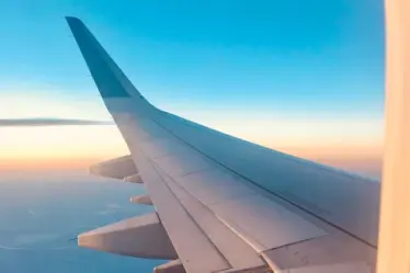 Por que as Passagens Aéreas Estão Tão Caras no Brasil